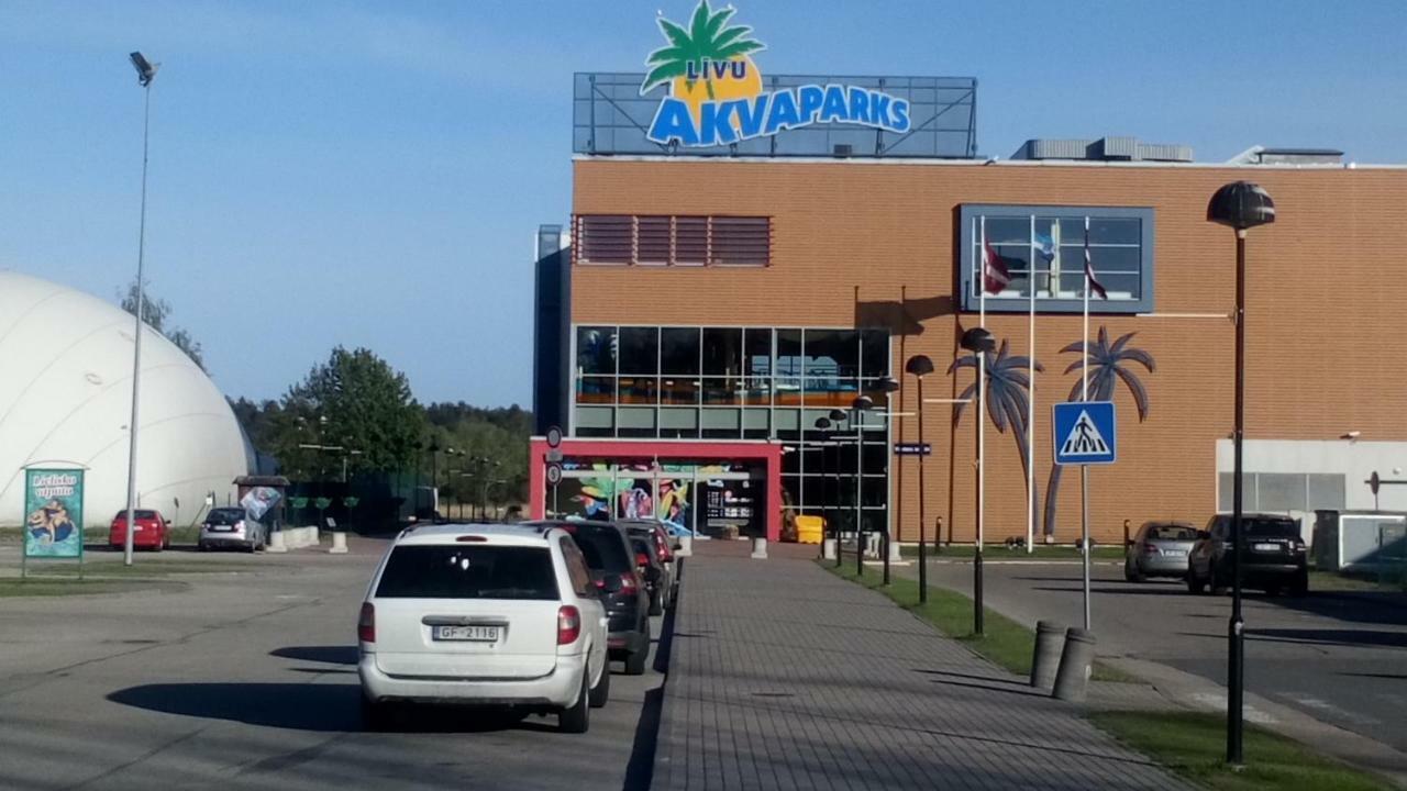Brivibas Avenue Apartment Jurmala Bagian luar foto